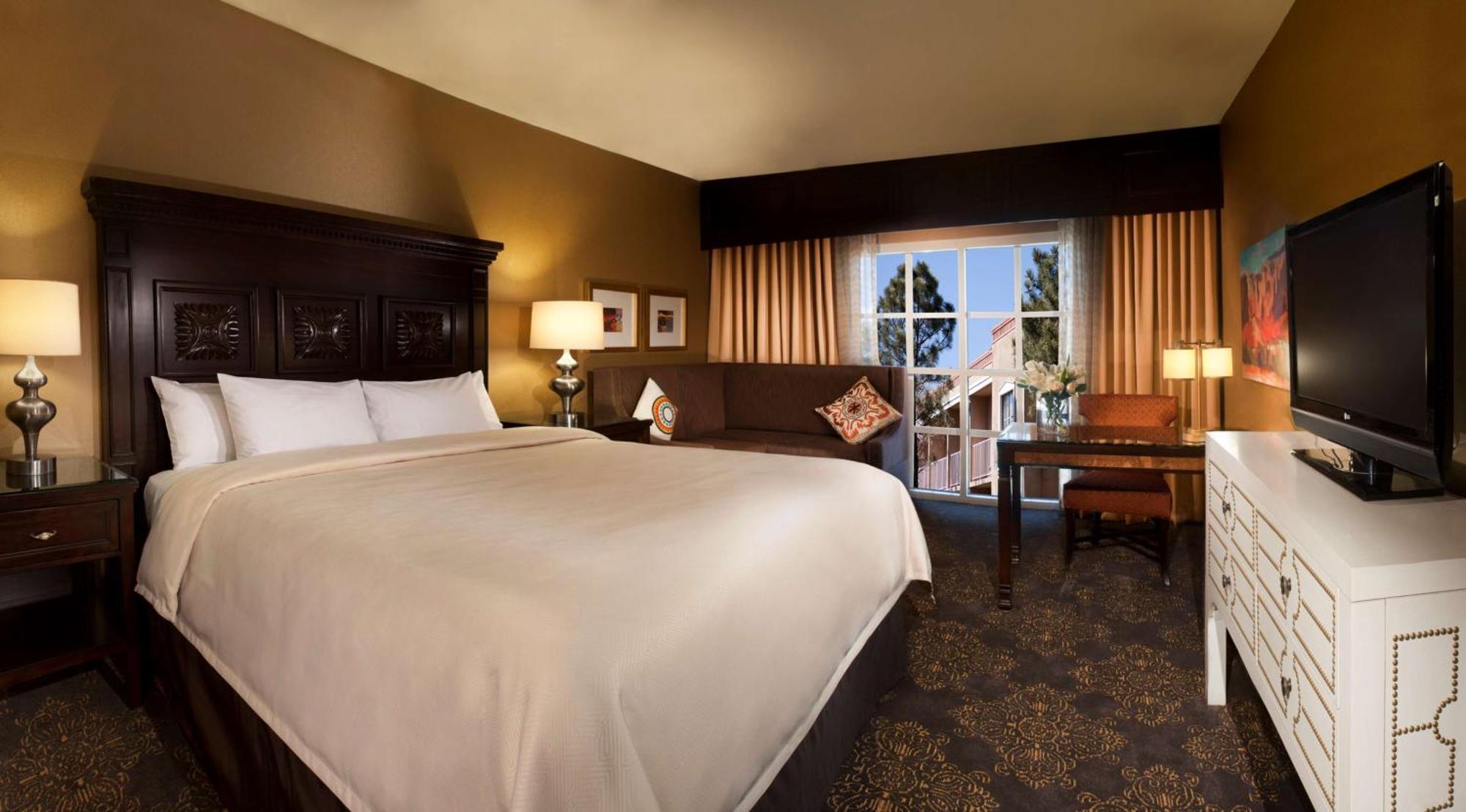 Hilton Santa Fe Historic Plaza Hotel Exterior photo