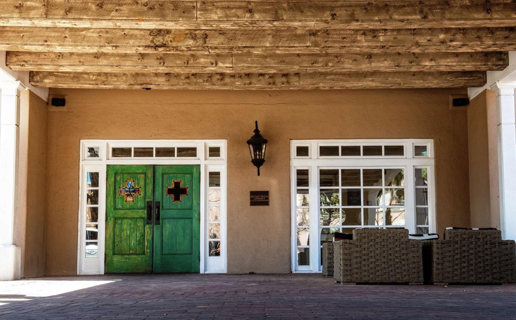 Hilton Santa Fe Historic Plaza Hotel Exterior photo